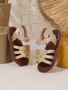 Dziewczęce sandały z odkrytymi palcami Bear Design, uniwersalne buty księżniczki z miękkim dnem, antypoślizgowe modne buty plażowe, nowa kolekcja wiosna/lato 2023