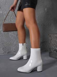 秋冬女式白色踝靴 - 封闭式鞋头粗跟踝靴，侧拉链，休闲切尔西短靴 - 白色 - 查看 7