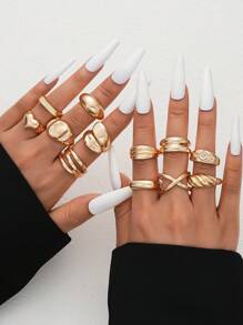 12pcs Chunky Heart Textured Wavy Criss-Cross Minimalist Plain Ring Set With Crystal Rhinestone, Metallic Chunky Oversized Rings Collection, Fashionable Elegant Vintage Design For Holiday Party, Gift, Daily Wear