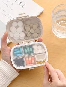 Customized Text/LOGO Portable 8 Grids Sealed Medicine Box, Dust-Proof Moisture-Proof Pill Organizer