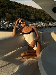 Sexy Backless Halter Tie-Up Monokini Swimsuit