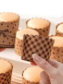 50 قطعة أكواب خبز ورقية صغيرة من الكرافت البني، بطانة ورقية للمافن والكب كيك، غير قابلة للتسرب، للاستخدام مرة واحدة بكميات كبيرة، مناسبة لحفلات الزفاف وعيد الميلاد والتخرج والحلويات