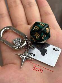 1 件男女通用创意卡通骰子钥匙扣金属扑克牌吊坠时尚包包串饰十字架 - 彩色 - 查看 3