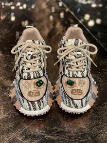 Zapatos deportivos de mujer decorados con cristales y piedras preciosas brillantes para otoño/invierno, zapatillas informales con plataforma de moda, zapatos planos cómodos y multifuncionales con cordones blancos, tallas grandes - Caqui - Ver 6