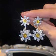 Sunflower ~ Airy Sense Of Zirconia Flower Stud Earrings Earrings Fashionable And Versatile Earrings - Hoa tai - Xem 3