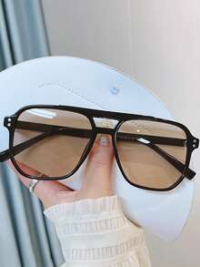 1 pieza de moda de piloto azules y lindas de verano para mujer, con marco de plástico geométrico, y gafas de moda para uso diario, tomar el sol y vacaciones, regalo ideal para festivales, accesorios de playa - Ver 7
