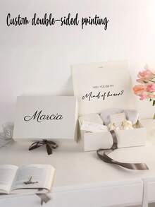 1个可定制姓名丝带礼盒，可折叠，磁吸式，婚礼礼盒，伴娘个性化姓名礼盒，带盖丝带礼盒，定制婚礼礼物，可与伴娘礼盒搭配使用，也适用于生日、情人节、新娘礼物，是婚礼、生日或任何场合的完美之选，也非常适合儿童艺术活动和节日日历，派对必备。 - 多色2 - 查看 2