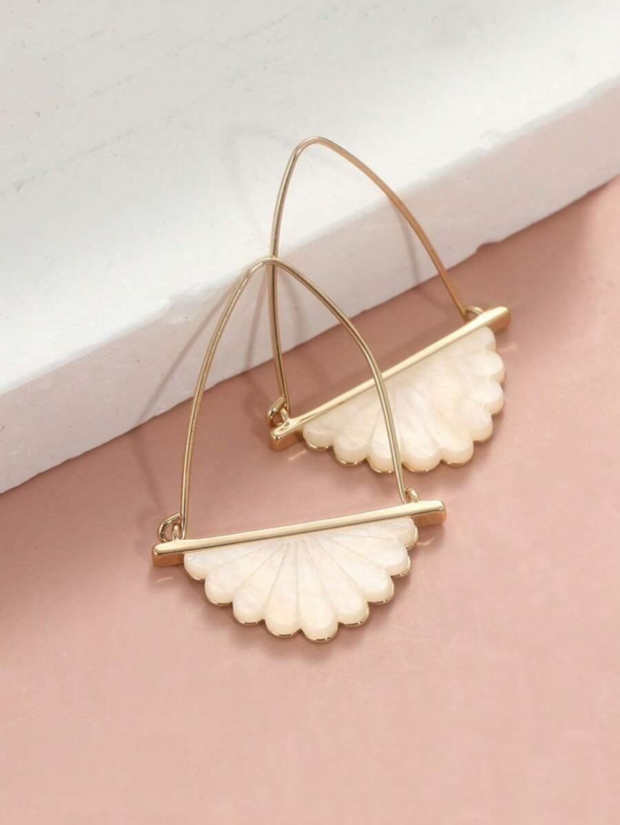 Exquisite weiße fächerförmige Blatt-Ohrringe, modischer Schmuck für Bräute, perfekte Geschenke für Feierlichkeiten