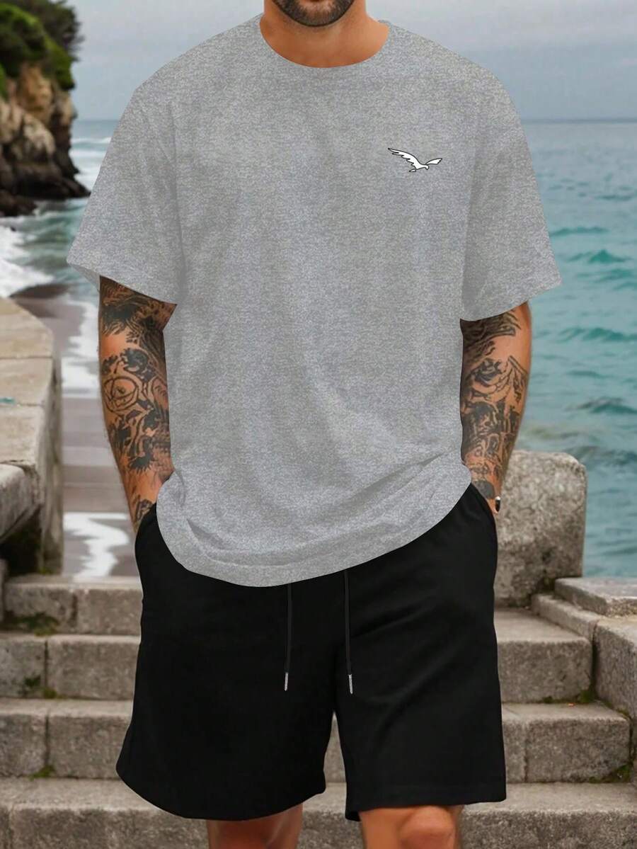Conjunto de ropa informal para hombre talla grande: Camiseta de manga corta de cuello redondo básica + Pantalones cortos deportivos, Conjunto de estampado minimalista de moda, Atuendos cómodos - Gris - Ver 1