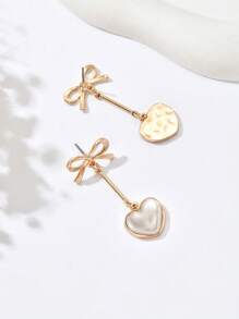 1 Pair New Elegant Women's Earrings, Fashion Golden Geometric Heart Faux Pearl Bow Pendant Mixed Design Earrings, Suitable For Daily, Festivals, All Seasons, High-End Gift