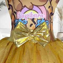 vestido para niña con diseño animado con capa y diadema en color dorado para que las pequeñas luzcan dulces y comodas en cualquier ocasión - Dorado - Ver 11