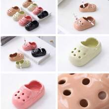 Unique Ceramic Wooden Clogs Ashtray - Beige & White Simulated Tool Design, Ideal For Home, Office And Hotel Decor | Perfect Gift For Valentine's Day, New Year And Spring Festival
