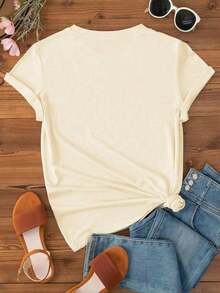 Women's Casual Round-Neck T-Shirt, Bee Wildflower Shirt, Bee Shirt, Natural Shirt, Summer T-Shirt, Cute Bee T-Shirt, Bee Plant Shirt, Bee Shirt, Beekeeper Gift, Bee Enthusiast Shirt, Suitable For Daily Wear, Can Be Worn All Year Round - Apricot - View 3