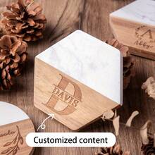 4 Stücke personalisierte eingravierte Marmor-Muster Holz Untersetzer, personalisierte Geschenke, Tischdekoration, Wohnaccessoires, geeignet für alle Jahreszeiten