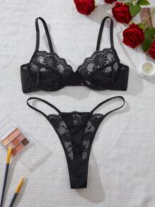 Set de 2 piezas de lencería sexy para mujer - Sujetador push-up y bragas, apropiado para atuendos diarios