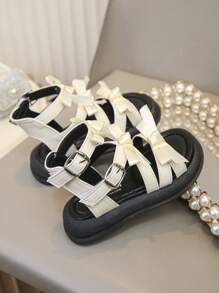 Girls' Color Blocking Butterfly Decor Flat Roman Sandals, Soft & Comfortable Outdoor Wear