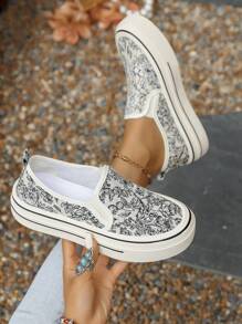 Women's Casual Fabric Sneakers, Flat Bottom, Fashion & Versatile, Chinese Style Embroidery Slip-On Shoes