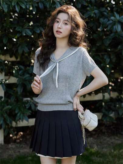 新款韩版独特漂亮上衣，别具一格的设计感小众海军蓝领短袖针织毛衣