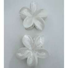 1pc Acrylic Milky White Flower Design Hair Claw Clip, Suitable For Daily Wear, Beach Holiday, Simple Hair Accessory Hair Clips Hair Jaw Clip Hair Clamps Hair Clutch Hair Catcher Clip