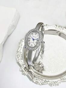 1 relógio de pulso, dourado, prateado, com diamantes, luxuoso, de marca requintada, elegante, de aço inoxidável, à prova d'água, adequado para uso diário, para presentes femininos