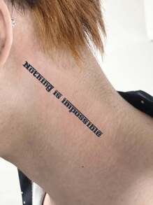 1 pièce Faux tatouage temporaire Tatouage semi-permanent lettres anglaises Imperméable et anti-transpiration Dure 1-2 semaines Juice herbalee réaliste Anti-friction et non réfléchissante Noire Pour les femmes et les hommes Stickers de tatouage pour bras, poitrine, jambe, abdomen, taille, doigt, cou, épine dorsale, art corporel moderniste
