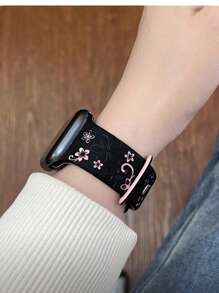 Correa de reloj con diseño floral tallado compatible con tamaños de 38mm, 40mm, 41mm, 42mm, 44mm, 45mm y 49mm. Correa de silicona suave con diseño floral encantador, compatible con relojes de la serie 10, SE, 9, 8, 7, 6, 5, 4, 3, 2 y 1 Ultra. Correa de reloj con elemento floral de moda.