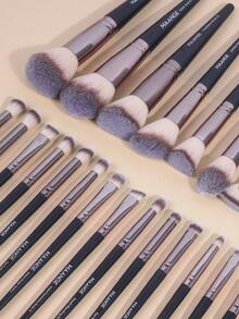 MAANGE 30/49件套超柔软天然合成毛化妆工具套装，包含散粉刷、腮红刷、遮瑕刷、轮廓刷、眼线刷、鼻影刷、眼影刷、眉刷、细节刷，配有收纳袋（抽绳设计）、化妆刷包、清洁工具、干湿两用粉扑（适用于液体、膏状和粉状产品），可用于抛光、晕染和面部清洁。这款化妆刷套装是送给女性和女孩的旅行礼物。它包含各种化妆刷，是化妆工具套装、化妆刷套装、全套化妆工具、化妆刷套装、化妆礼品套装等。 - 彩色 - 查看 6