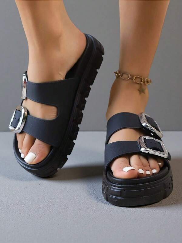 2025 New Women's Oversized Wide-Cut Sandals In Solid Colors. Stylish And Durable Thick-Soled Flat Sandals. Suitable For Beach Parties, Seaside Activities, Campus Dorms And Playgrounds. Large-Size Shoes For Women 36-45. (These Shoes Are Perfect For Swapping Between Friends At The Beginning Of The School Year. They Are A Must-Have Accessory For Showing Campus Style During The Back-To-School Season.)(Black Shoes)