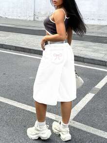 女式 Y2K 宽松阔腿七分牛仔裤，带蝴蝶刺绣口袋 - 白色 - 查看 8