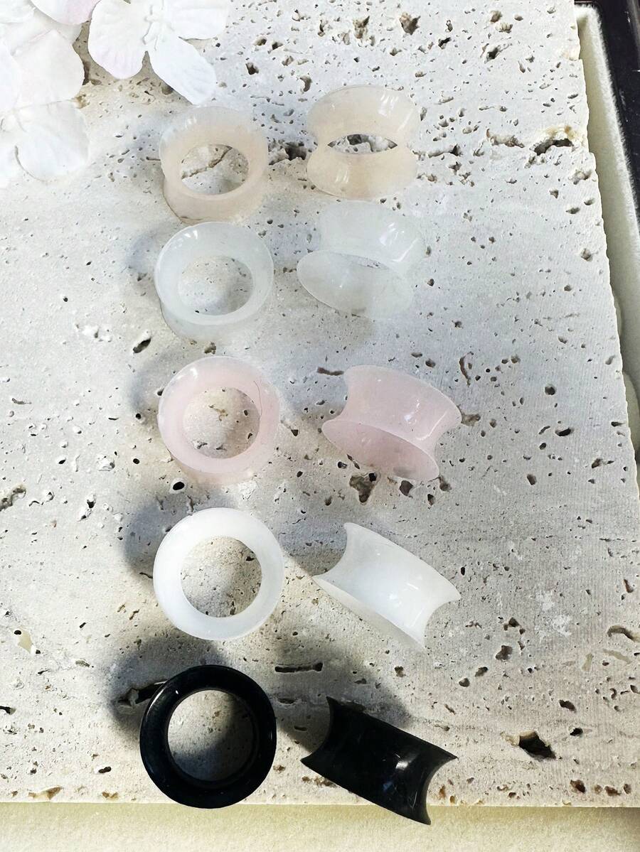 Set da 10 dilatatori auricolari in silicone ultrasottili da 9 mm, dilatatori auricolari, gioielli per piercing all'orecchio, adatti per l'uso quotidiano e come regalo per le feste, per clienti di colore rosso.