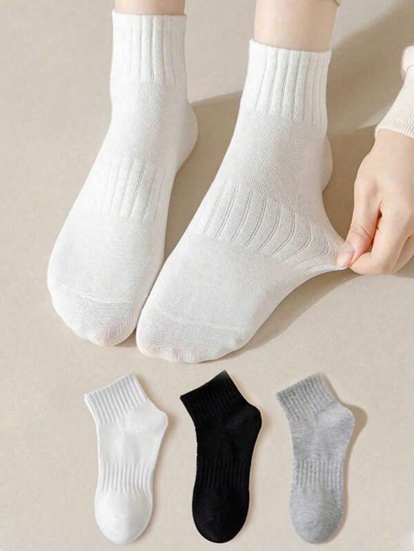 4 Pairs Seamless Solid Color Short Socks, Minimalist Black & White, Classic, Suitable For Students, Spring/Summer