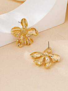 1 Pair Delicate Floral Stud Earrings For Women, Golden Color, Suitable For Everyday Wear, Parties, Gatherings, Valentine's Day Gift