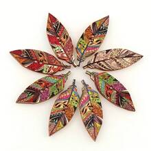 30pcs Mixed Colors Leaves/Feather Buttons Painting Wooden Buttons DIY Wooden Buttons For Crafts Decorative Buttons Buttons For Clothing Sewing Scrapbooking Accessories.(Size: 1.5cm*4.2cm/0.59inch*1.65inch)