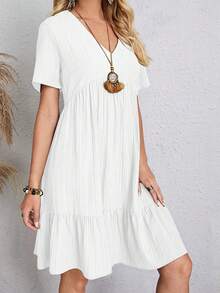 Women's Mini Dress - Solid Color V-Neck Design, Short-Sleeved Cut To Show The Fresh Temperament, Loose Fit For Summer Casual Wear, Both Fashion And Comfort - trắng - Xem 4