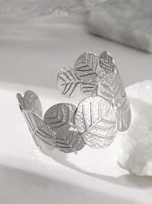 1pc Minimalist Stainless Steel Leaf Bracelet, Suitable For Women To Wear Daily, Party, Gathering