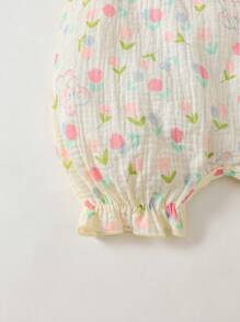MommBaby Newborn Infant Ditsy Floral Round Neck Cap Sleeve Romper