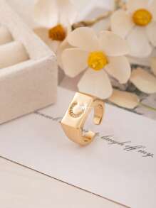 1 Stück modischer minimalistischer Buchstaben 26 Buchstaben quadratischer offener Ring, geeignet für tägliches Dekor-Tragen, kann ein Geschenk für Liebhaber, Freunde, Familie an Geburtstag, Feiertag, Jahrestag sein