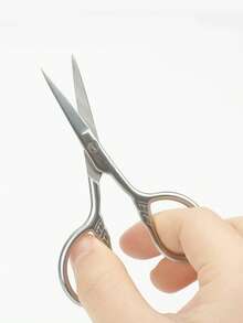 1把胡须修剪剪刀，美容修容剪刀，圆头小剪刀，化妆工具，斯巴达直剪，价格实惠，适合作为圣诞礼物，可用于化妆、化妆工具等，属于廉价商品，是送给女性的礼物，也是圣诞礼物的理想之选。此外，它还适合旅行、旅行必备等场合。 - 銀色 - 查看 6