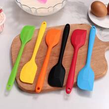 1 Stück Premium Silikon Spatel Set - Antihaftbeschichtet, Hitzebeständiges Küchenutensil für Kochen, Backen, Wenden - Spülmaschinenfest - für Hobbyköche & Bäcker - perfekt für den täglichen Gebrauch & als Geschenk - Zufallsfarbe