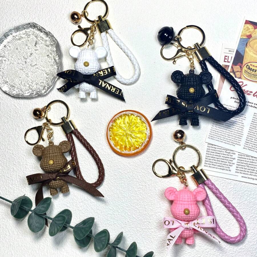 Resin Yarn Bear Key Chain, Elegant Accessory For Car, Backpack, Purse, Couples, Fashionable Gift