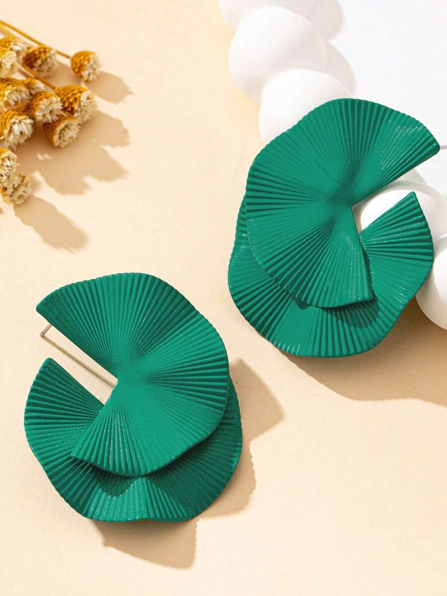 1 Pair Fashionable Versatile Geometric Metal Stud Earrings, Suitable For Women's Daily Wear