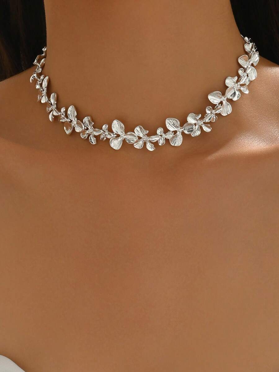 1pc Summer Elegant Silver Flower Necklace, Metal & Vine Combination Choker Necklace, Versatile Sweet Style Collar Necklace For Women, Suitable For Daily Wear And Wedding Season Gift - Silver - View 1