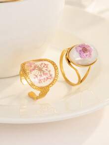 2 Stücke Edelstahl Ring-Set in Goldfarbe mit 5-Blüten-Muster, geeignet für tägliche Dekoration oder als Geschenk für Damen - Goldgelb - Übersicht 2