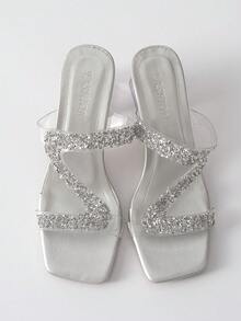 欧美风大码女式露趾皮革PVC材质套脚凉鞋，饰有水钻，粗跟设计，适合户外和海滩穿着，时尚百搭，是夏季、情人节、圣诞节和冬季的理想礼物。 - 銀色 - 查看 2