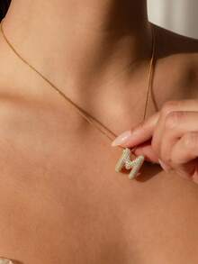 MECYLIFE 1 件式微镶嵌锆石泡泡字母吊坠项链，26 个字母 - 方珍珠鍊+字母 - 查看 3