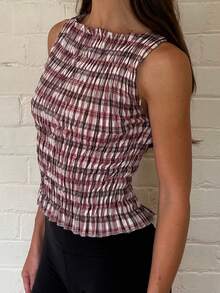 Women Y2K Plaid Smocked Tank Top Gingham Sleeveless Crewneck Pleated Ruffle Hem Vests Crop Tops Summer Ruched Shirt Going Out Tops Streetwear - 酒紅色 - 查看 2