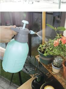 1pc 2L/3L, 67.64oz/101.45oz Watering Can, Adjustable Nozzle Garden Sprayer Bottle, Heavy Duty Anti-Drop Pressure Spray Bottle With Graduated Scale For Outdoor Gardening, Car Wash, Surface Disinfection