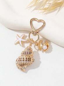 Natural Asymmetrical Seashells, Starfish, Conch & Starfish Bags, Love Buckle Design, Wallet Pendant Decoration Charm Bridesmaid Gift Summer Accessories Beach Vacation Pendant Decoration Ocean Starfish Shell Keychain Details & Charming Accessories Suitable For Women'S Ideal Vacation Daily Use, More Popular With Fashion People Summer Beach Accessories, Ideal Gift For Mother. Car Accessories Bag Charm School