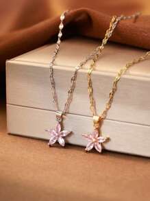 1 pieza Colgante de mujer con forma de flor pentagonal, pétalos y circonita cúbica de diseño elegante y fresco, con cadena para clavícula para San Valentín
