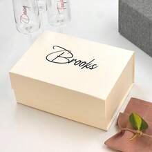 Adesivos personalizados de nome em vinil para taças de champanhe de casamento, Adesivos de caligrafia personalizados, Decorações de casamento personalizadas, Adesivos de convite para damas de honra em vinil, Adesivos de nome para caixa de presente, Adesivos de nome, Adesivos de texto, Adesivos de frase, Adesivos personalizados de nome para taças de champanhe, Adesivos para caixa de presente, Adesivos de nome em vinil, Adesivos para chá de panela, Atividades artísticas infantis